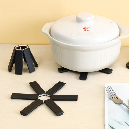 Foldable Heat-Resistant Trivet for Hot Pans - Creative Six-Claw ABS Placemat, Kitchen Table Mat for Bowls and Plates, Vegetable Mat, Hand Wash Only, Black, Trivets for Hot Dishes